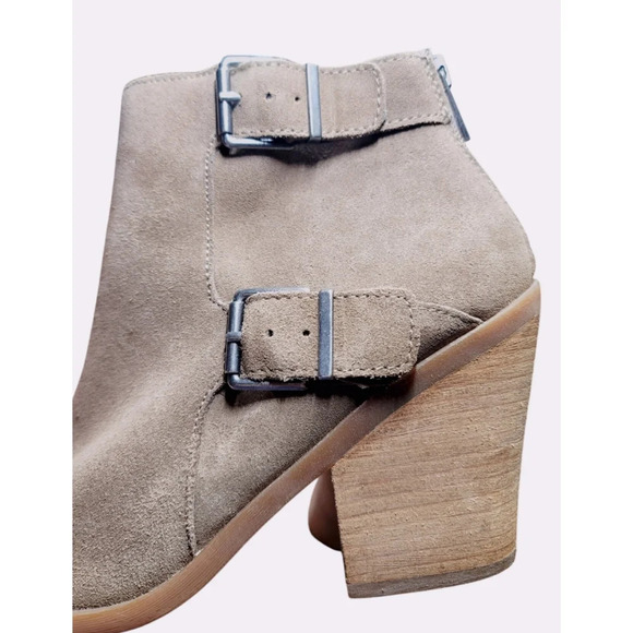 Lucky Brand "Emerlee" Booties Size 8 - Picture 6 of 8